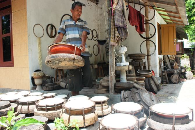 Lebih Dekat dengan Desa Pagerwojo Jombang, Sentra Produksi Rebana