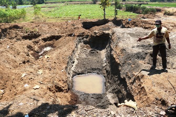 DLH Jombang Pasang Plang Larangan di Lokasi Galian Pasir Megaluh