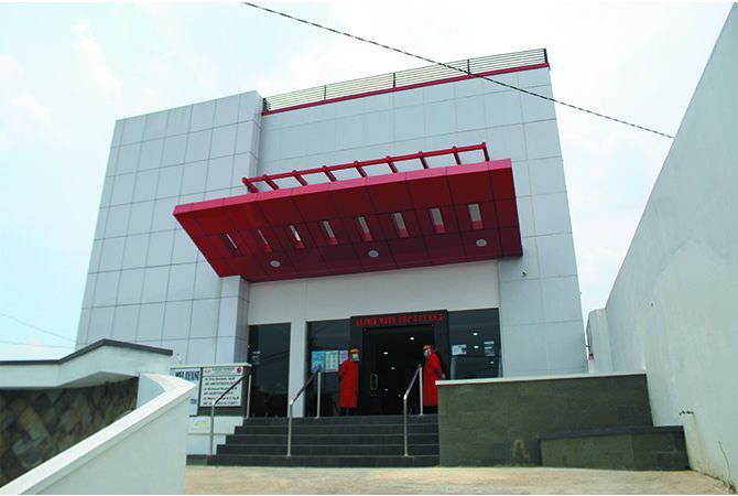 Miliki Gedung Baru, Klinik Mata EDC Mojoagung Siap Melayani Masyarakat