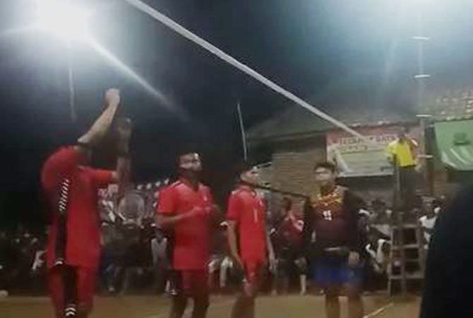 Klub voli Tiger asal Kebon Agung, Ploso, harus puas juara kedua.