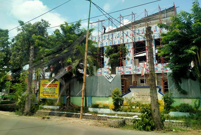 Proyek pembangunan Puskesmas Bareng senilai Rp 2,5 miliar terancam