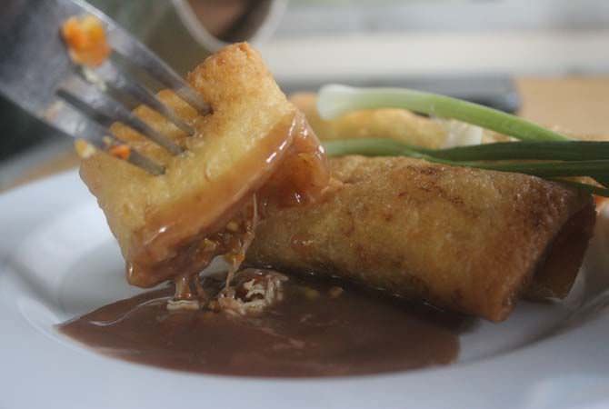 JOMBANG - Bagi pecinta lumpia, pasti sudah merasakan lumpia Sulistyani