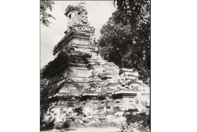 JOMBANG - Candi Arimbi adalah bangunan berlatar agama Hindu Siwa yang