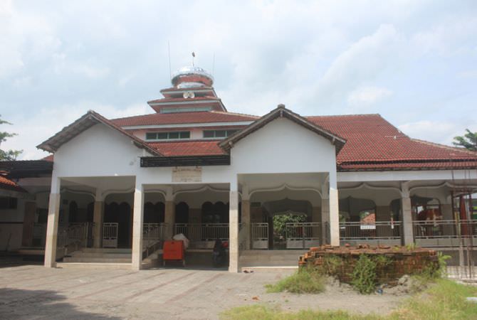 JOMBANG – Masjid Al Ikhlassul Chojum di Dusun Pucanganom, Desa Pucangs