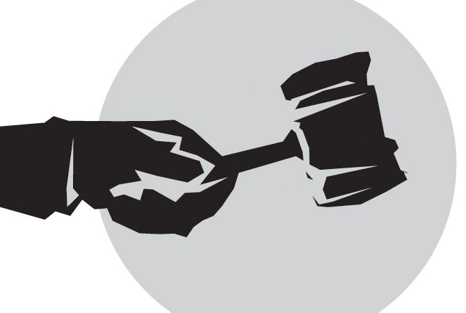 JOMBANG – Tito Kadar Isman, terdakwa kasus dana hibah KONI harus bersi