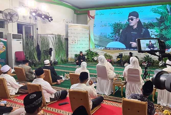 JOMBANG – Peringatan Haul Emas KH Abdul Wahab Chasbullah Ke–50 di Masj