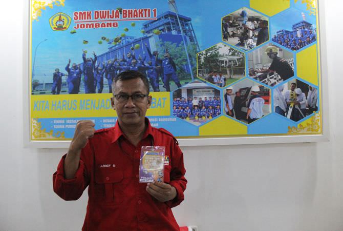 JOMBANG – SMK Dwija Bhakti 1 Jombang terus berupaya mewujudkan SMK Cen