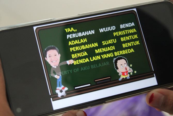 Aping Eko Guru di Jombang Video Menarik dari Powerpoint Animasi