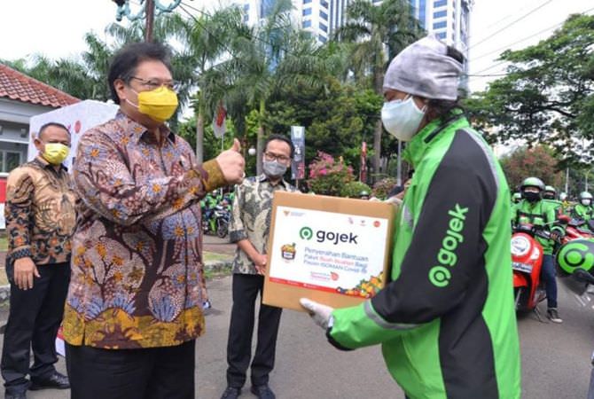 Menko Airlangga Ajak Konsumsi Buah-buahan untuk Tingkatkan Imunitas