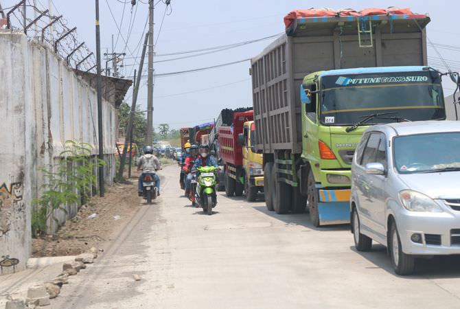 Jalur Jombang – Babat Macet Panjang