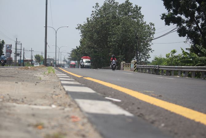 Median Sepadan dengan Jalan, Rawan Laka