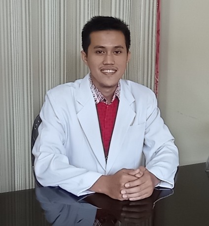 dr Zahruddin Ahmad MKed.Klin, Sp.DV dari RSU PKU Muhammadiyah Mojoagung.