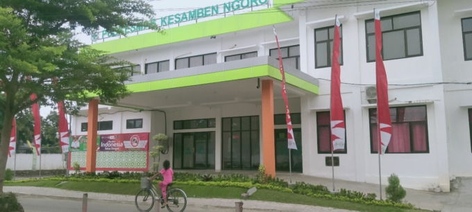 Meski di luar tampak baik, sidak dewan di proyek Puskesmas Kesamben Ngoro menyebutkan ada sejumlah material bangunan yang jelek dan direkomendasi harus diganti.