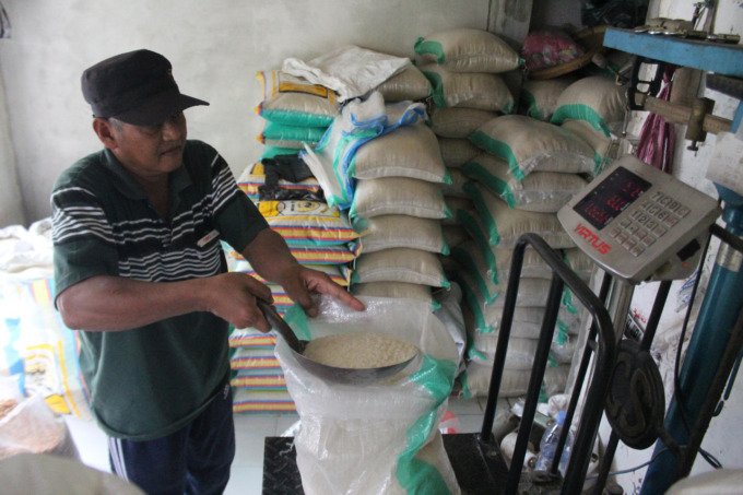 Pedagang beras di PCN Jombang.