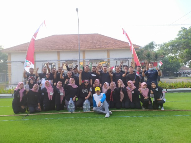 Kekompakan antara Kepala Dinas PUPR dan Staff dinas.