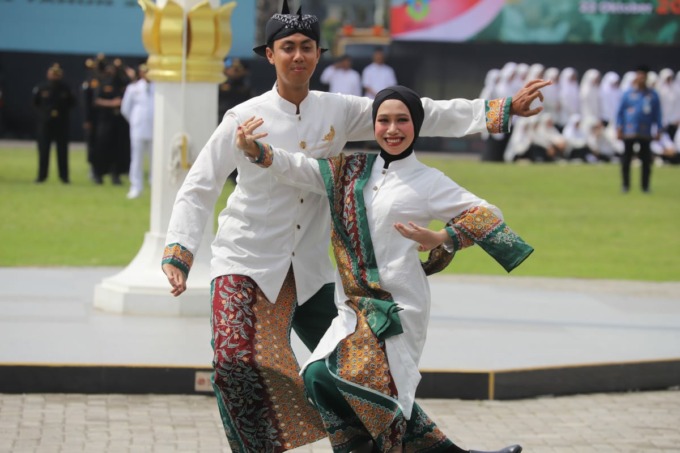Busana Khas Jombang Deles yang dilaunching saat perayaan Hari jadi Pemkab Jombang 112 kemarin