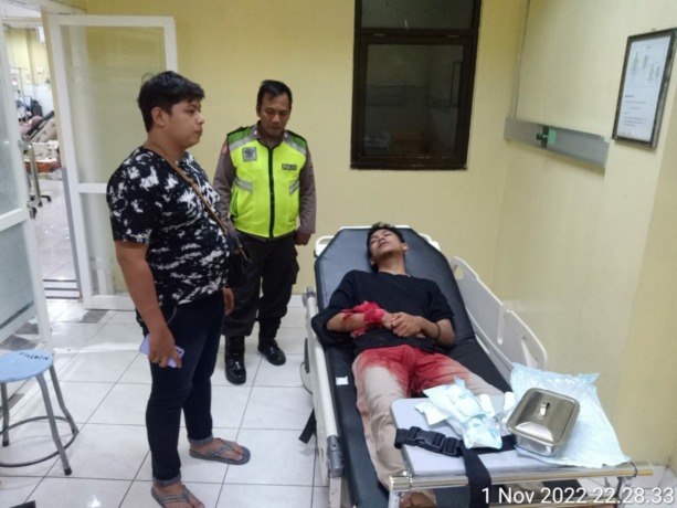 Korban Andre Hermawan saat menjalani perawatan di RSUD Jombang