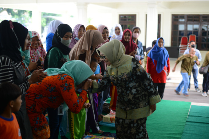 Bupati hadir dan membuka grand final event Tangram Mamamia di Pendopo Kabupaten Jombang (15/11)