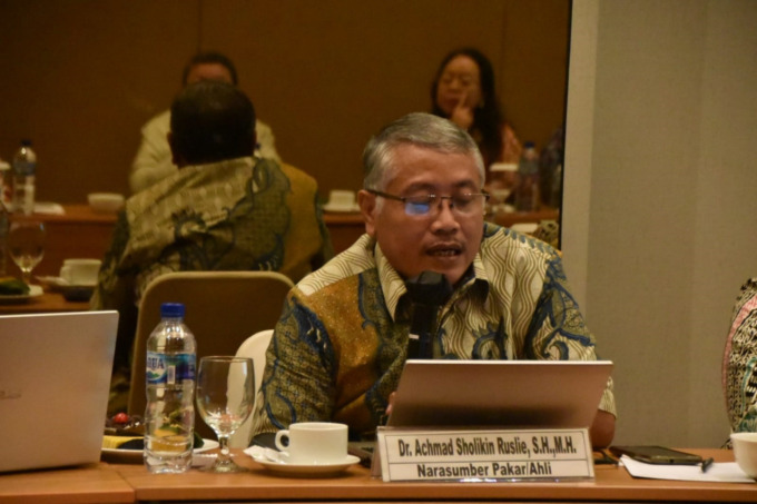 Ahmad Sholikhin Ruslie, Pakar Hukum dari Jombang