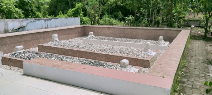 Makam Panjang Syekh Temanggung di Desa Bandung, Kecamatan Diwek