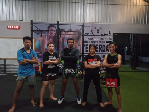 Aufa (paling kanan) saat latihan di Marcella Sport Center Juni 2022
