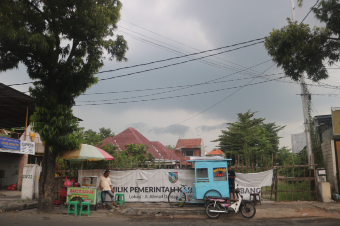 Lokasi lahan relokasi PKL di pinggir Jl KH Ahmad Dahlan