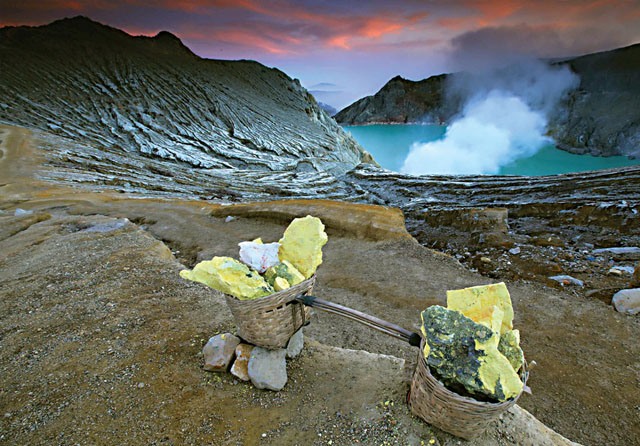 Kawah Ijen (Jawa Pos Radar Ijen)