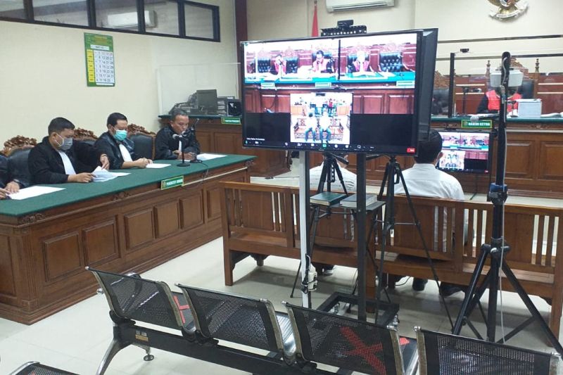 Sidang korupsi dana hibah DPRD Jatim di Pengadilan Negeri Tipikor Surabaya, Selasa (7/3). (ANTARA/HO-IS)