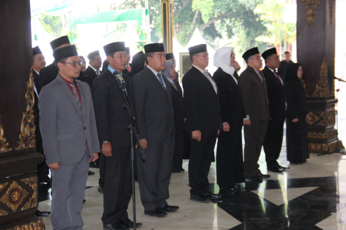Sejumlah pejabat yang dimutasi di Pendopo Kabupaten (9/3) kemarin.
