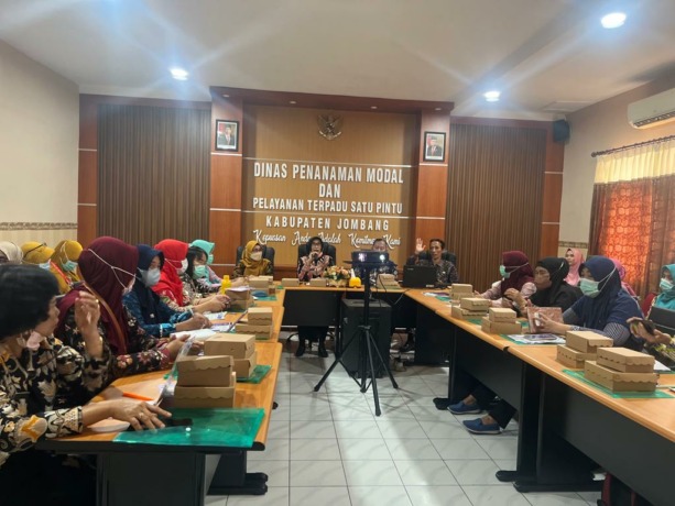 Bimtek pengurusan ijin praktik bidan yang digelar DPMPTSP Jombang