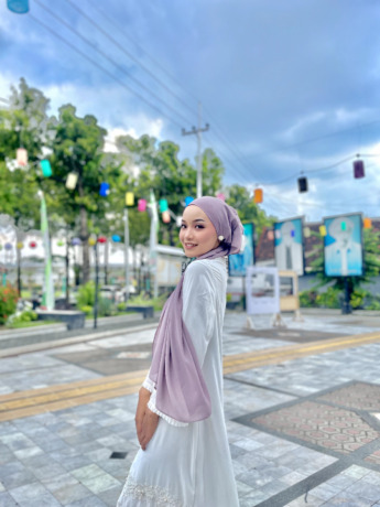 Rista Maria, Remaja asli Desa Galengdowo, Kecamatan WOnosalam yang jadi wakil Jombang dalam ajang duta bahasa Jawa Timur 2023.