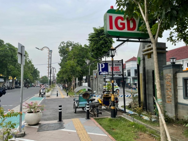 Bangunan RSUD Jombang akan dipindahkan di tahun depan. Tahun ini, Pemkab Jombang mulai menyediakan anggaran Rp 31 miliar untuk pengadaan lahannya. Tukar guling lahan dengan TKD Pandanwangi pun segera dimulai.