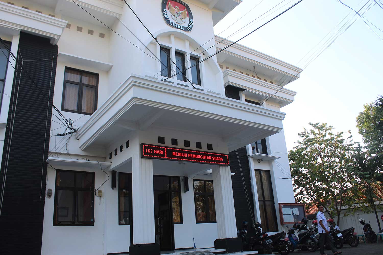 Kantor KPUK Tuban di Jalan Pramuka. (M. Mahfudz Muntaha/Radar Tuban)