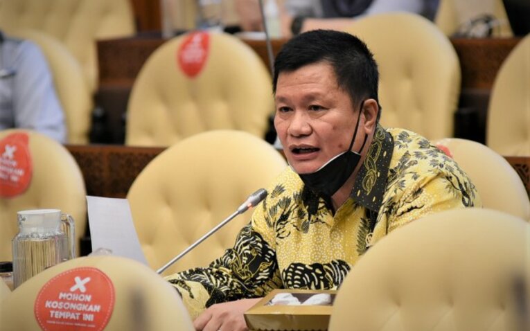 Anggota Komisi IV DPR RI Edward Tannur dalam Rapat Kerja Komisi IV DPR RI