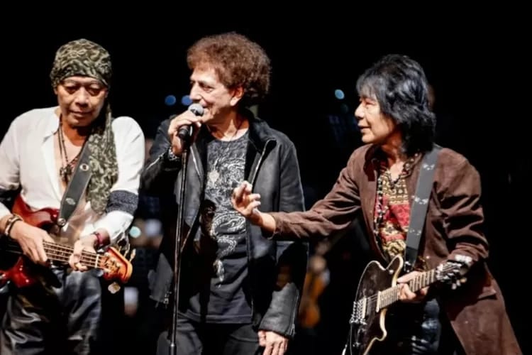 Kado Spesial untuk Penggemar Musik Rock Indonesia, Band Legendaris God Bless Rilis Lagu Berjudul Musisi (Instagram : @godblessrock)