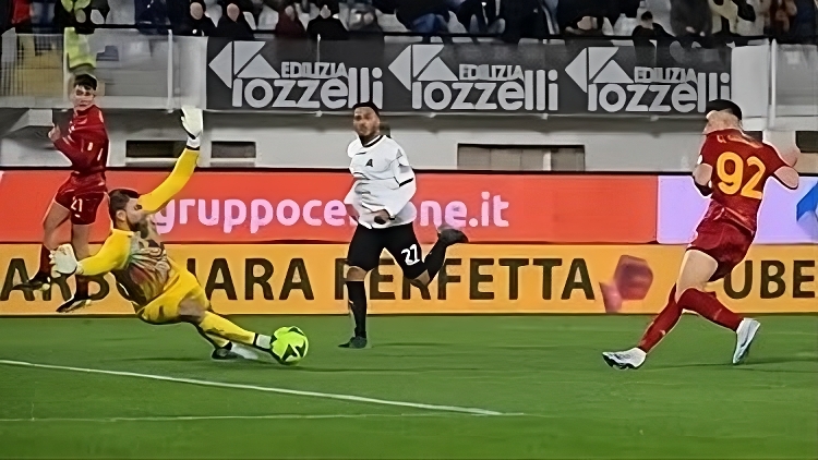 AS Roma vs Slavia Praha. (Instagram @stewel92)