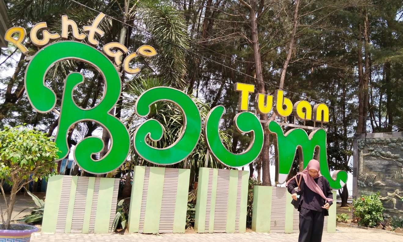 PARIWISATA: Potret Pantai Boom Tuban, salah satu tempat wisata yang di kelola pemerintah daerah.