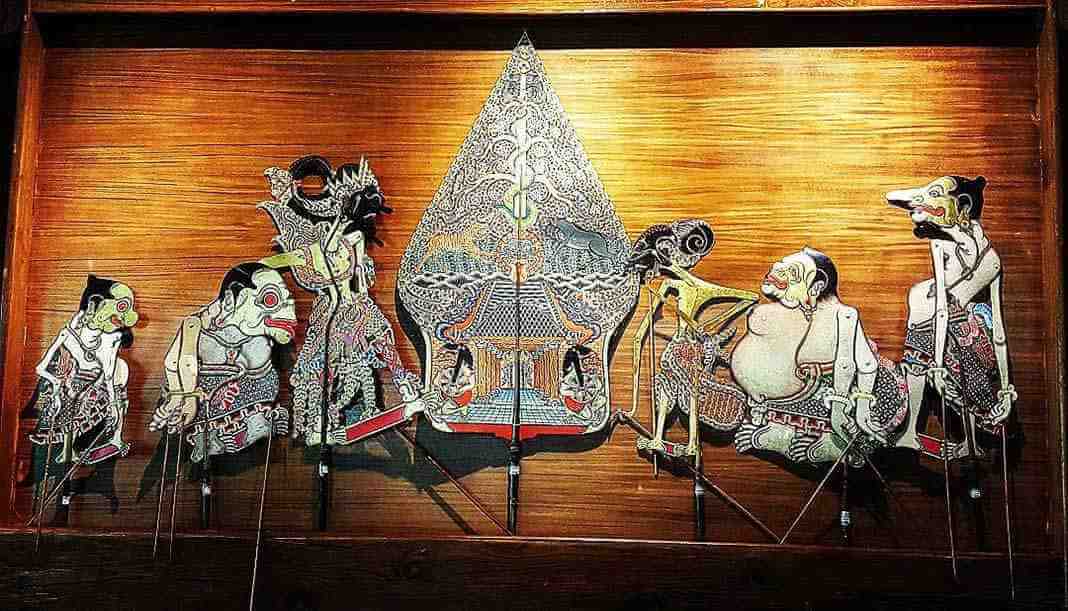 Seni Wayang Kesenian Indonesia . (Kementerian Komunikasi dan Informatika)
