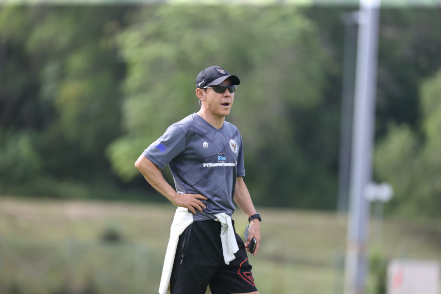 Pelatih Shin Tae-Yong