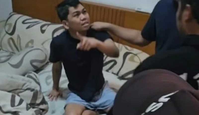 Tangkapan layar video detik-detik pacar Tamara Tyasmara ditangkap.