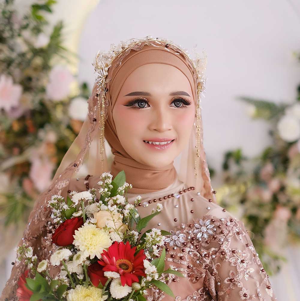 karya rias ala Korean Look yang banyak diminati.