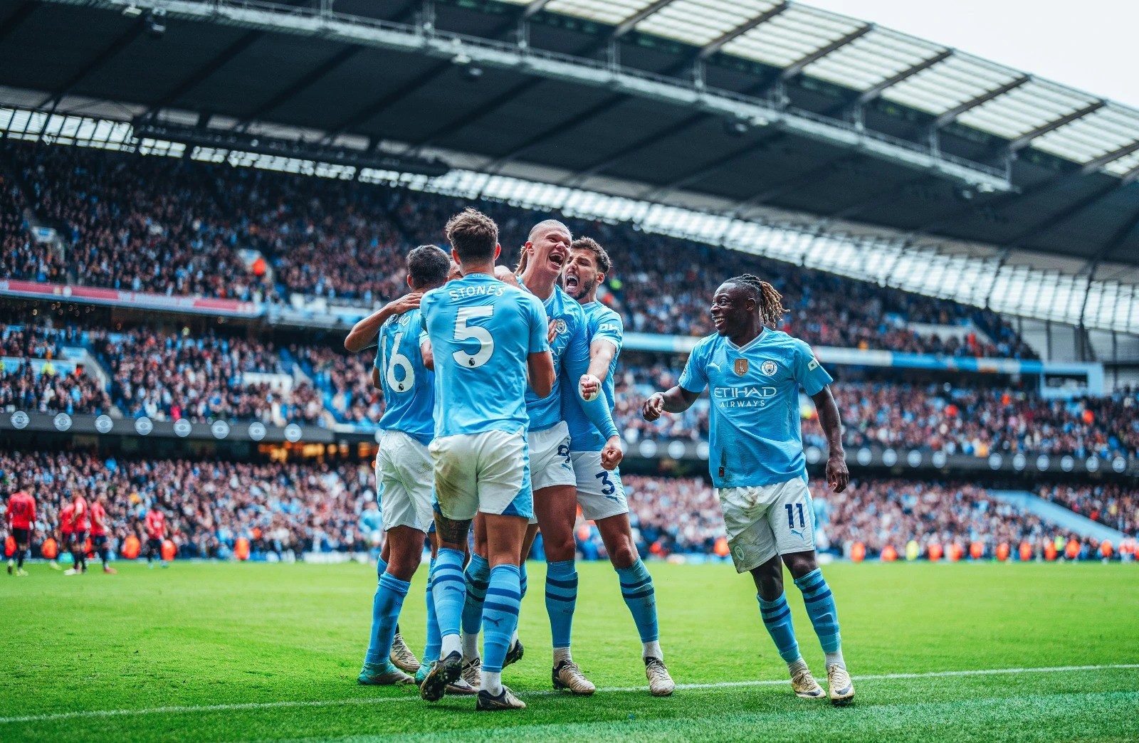 Manchester City akhirnya menjadi kampium Liga Inggris.