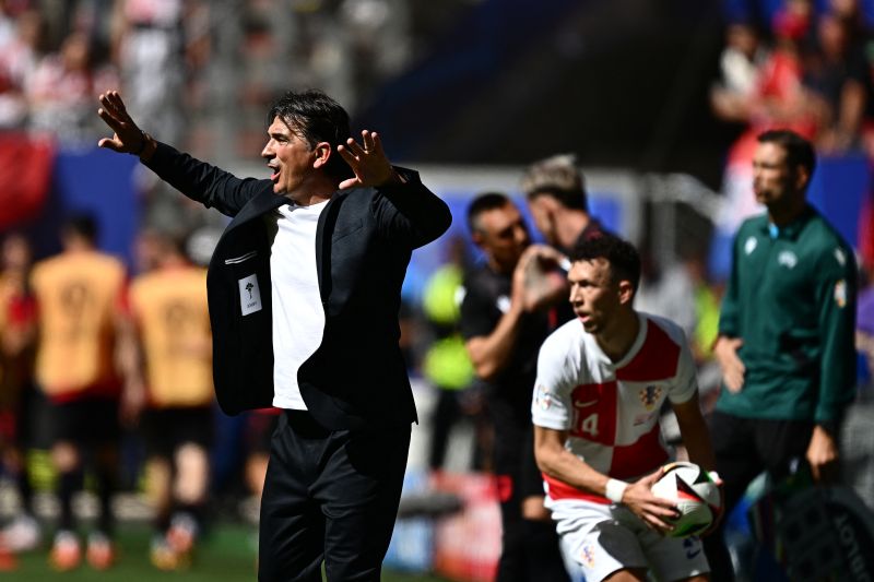 Pelatih Kroasia Zlatko Dalic pada pertandingan Grup B Euro 2024 melawan Albania di Volksparkstadion, Hamburg.