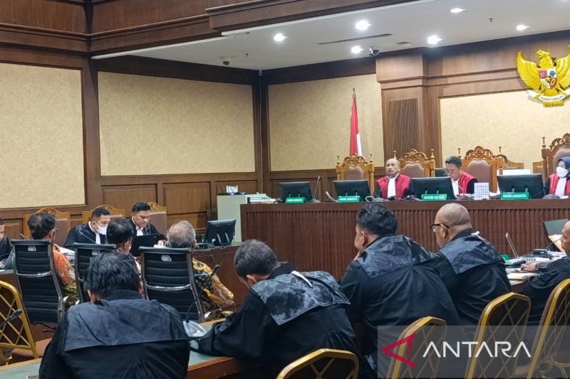 Menteri Pertanian (Mentan) periode 2019-2023 Syahrul Yasin Limpo (SYL) dalam sidang pemeriksaan terdakwa di Pengadilan Tindak Pidana Korupsi Jakarta, Senin (24/6).