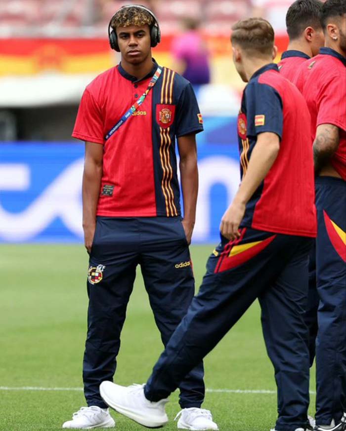 Lamine Yamal, sayap kanan timnas Spanyol