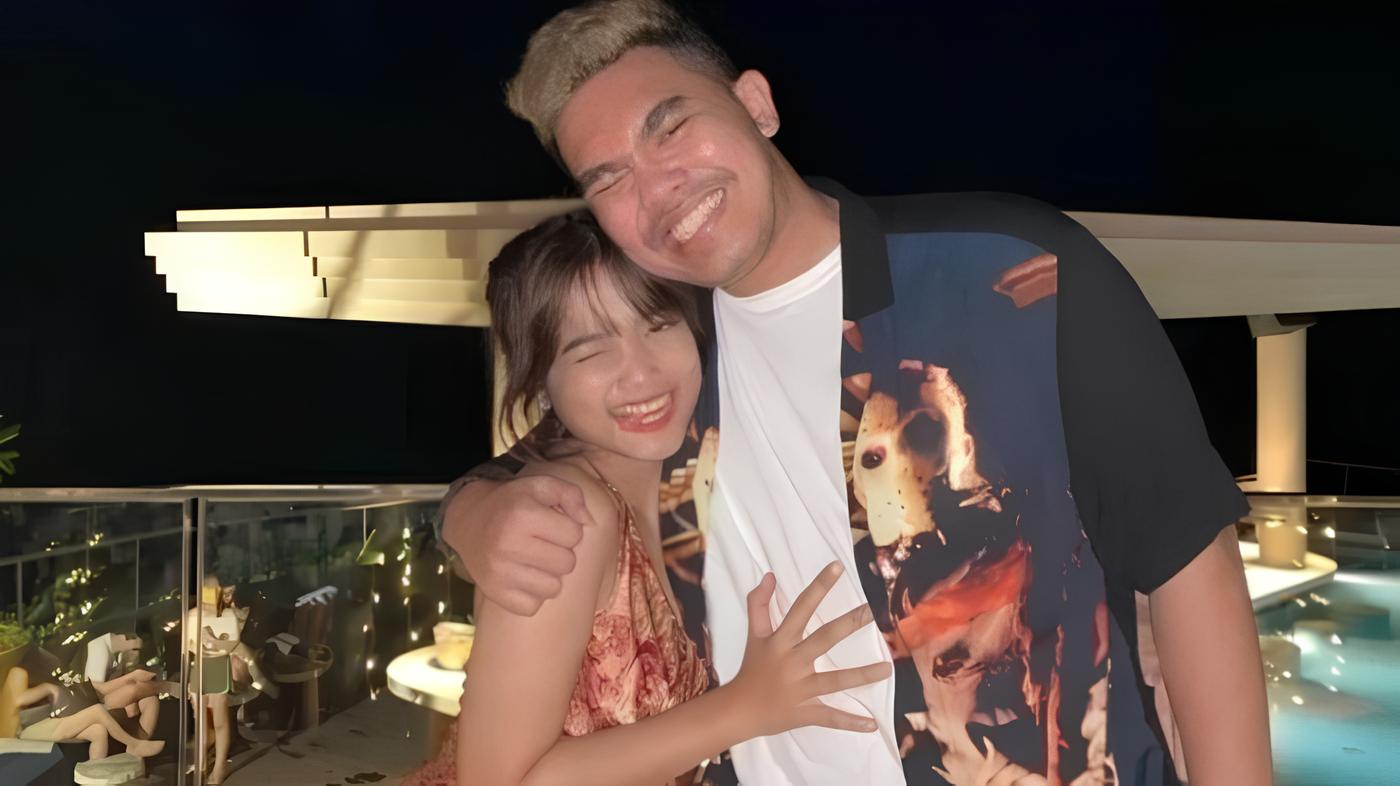Potret content creator Fuji bersama sang mantan manager Batara Ageng