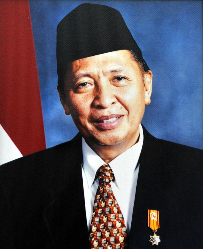 Hamzah Haz, wakil presiden Indonesia ke-9 dikabarkan meninggal dunia pada Rabu (24/7).