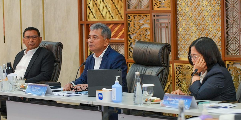 Kinerja Positif : Direktur Utama BRI Sunarso pada pemaparan press conference kinerja keuangan di Jakarta kamis kemarin (25/7).