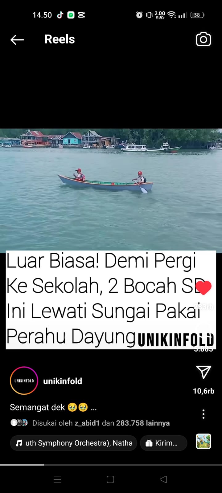 Potongan video bocah kelas 2 SD  di Sulsel mendayung perahu seberangi sungai untuk sekolah.