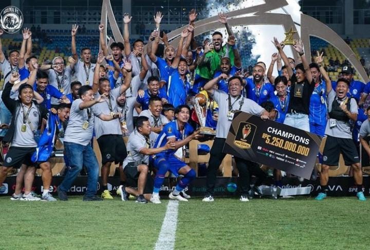 Arema FC dijuluki King of Pramusim karena meraih 4 kali gelar juara Piala Presiden 2024.